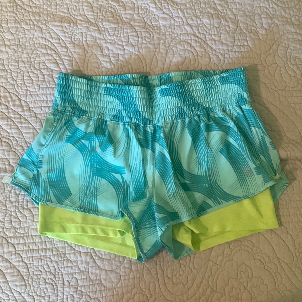MPG workout running shorts, size M